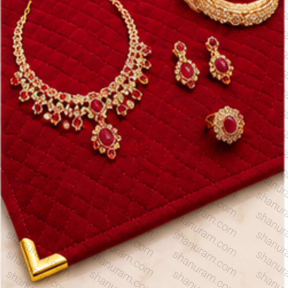 SCJ Premium Suede Jewellery Display Counter Cloth 18 x 25 Inches with Metal Corners | Jewellery & Gemstone Display Mat