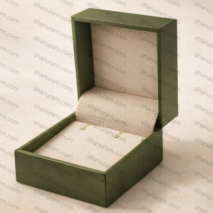 SCJ Luxury Green Earring Box – Premium Velvet Jewellery Earring Storage Box