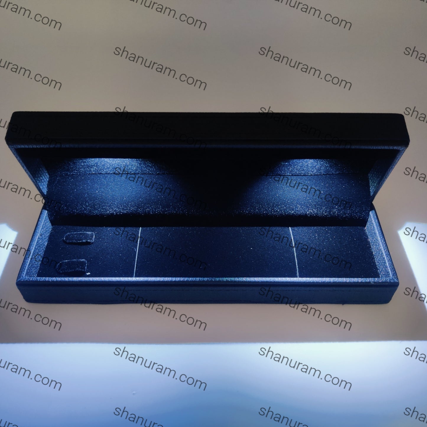 Polish LED Series Chain Box