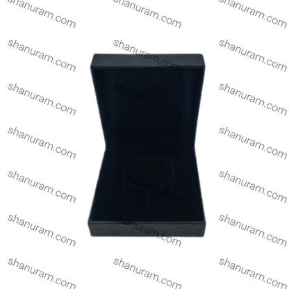 Black rectangular box on a white background with 'shanuram.com' text.