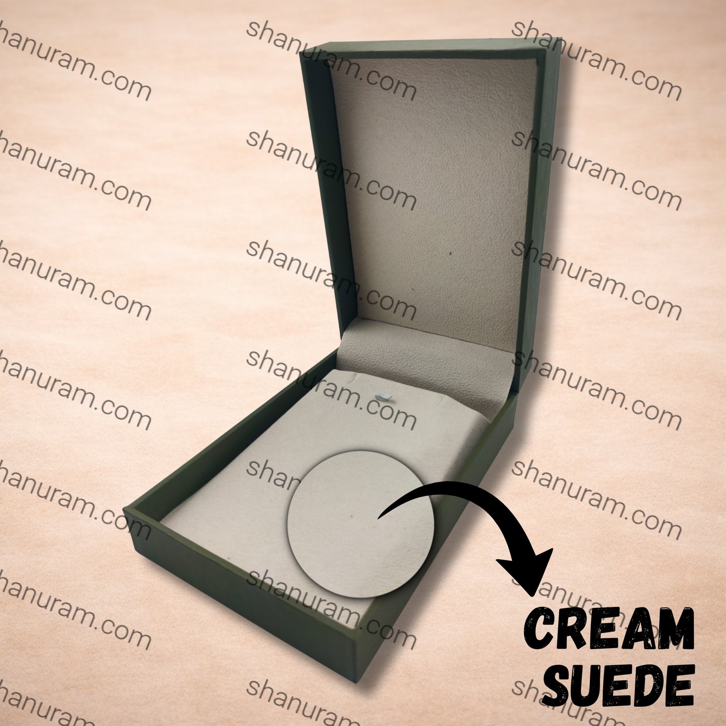 Classic Green Finish Pendant Box with Soft Cream Suede Interior