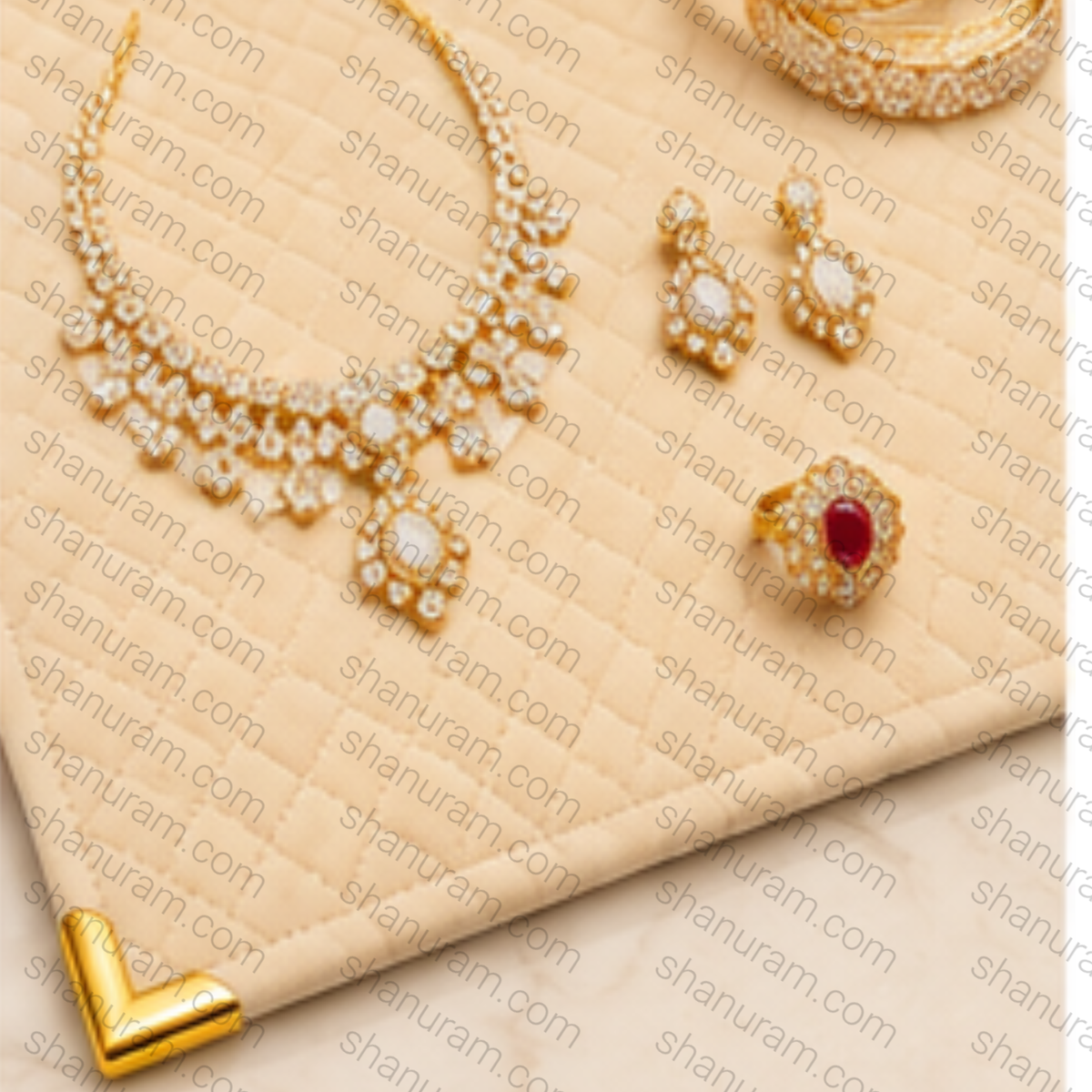 SCJ Premium Suede Jewellery Display Counter Cloth 18 x 25 Inches with Metal Corners | Jewellery & Gemstone Display Mat