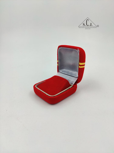 Small Fancy Red Velvet Tops Box