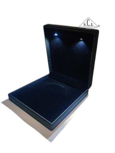 Polish LED Series Medium Necklace Box
